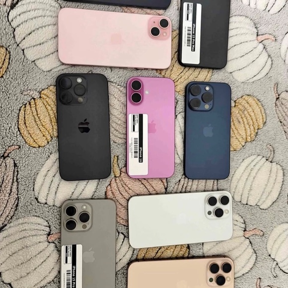 iPhones all kinds - Picture 2 of 2